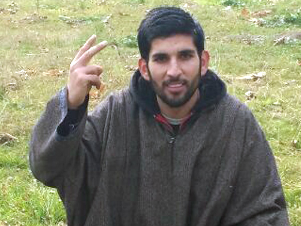 J&K: JeM terrorist killed in encounter J&K: JeM terrorist killed in encounter