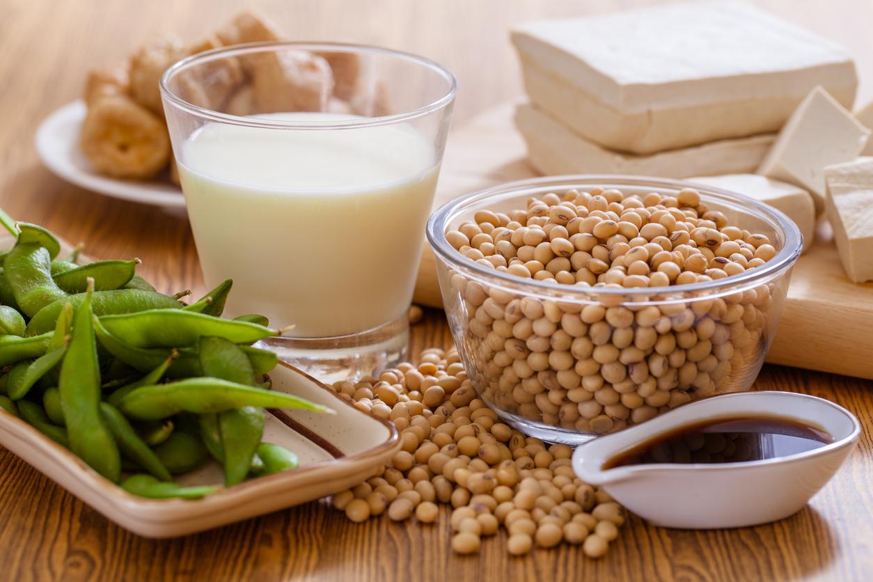 Eating soy foods can reduce side effects of breast cancer treatment