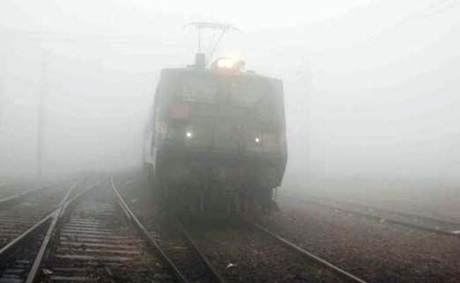 Trains delayed, rescheduled due to low visibility in Delhi Trains delayed, rescheduled due to low visibility in Delhi