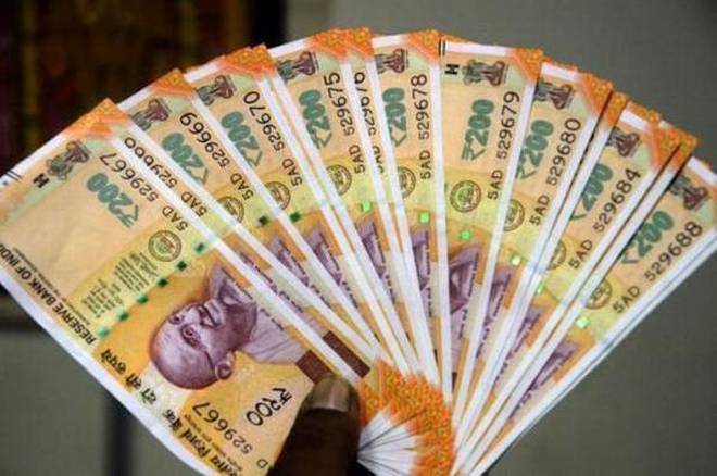 Rupee sheds 10 paise against dollar Rupee sheds 10 paise against dollar