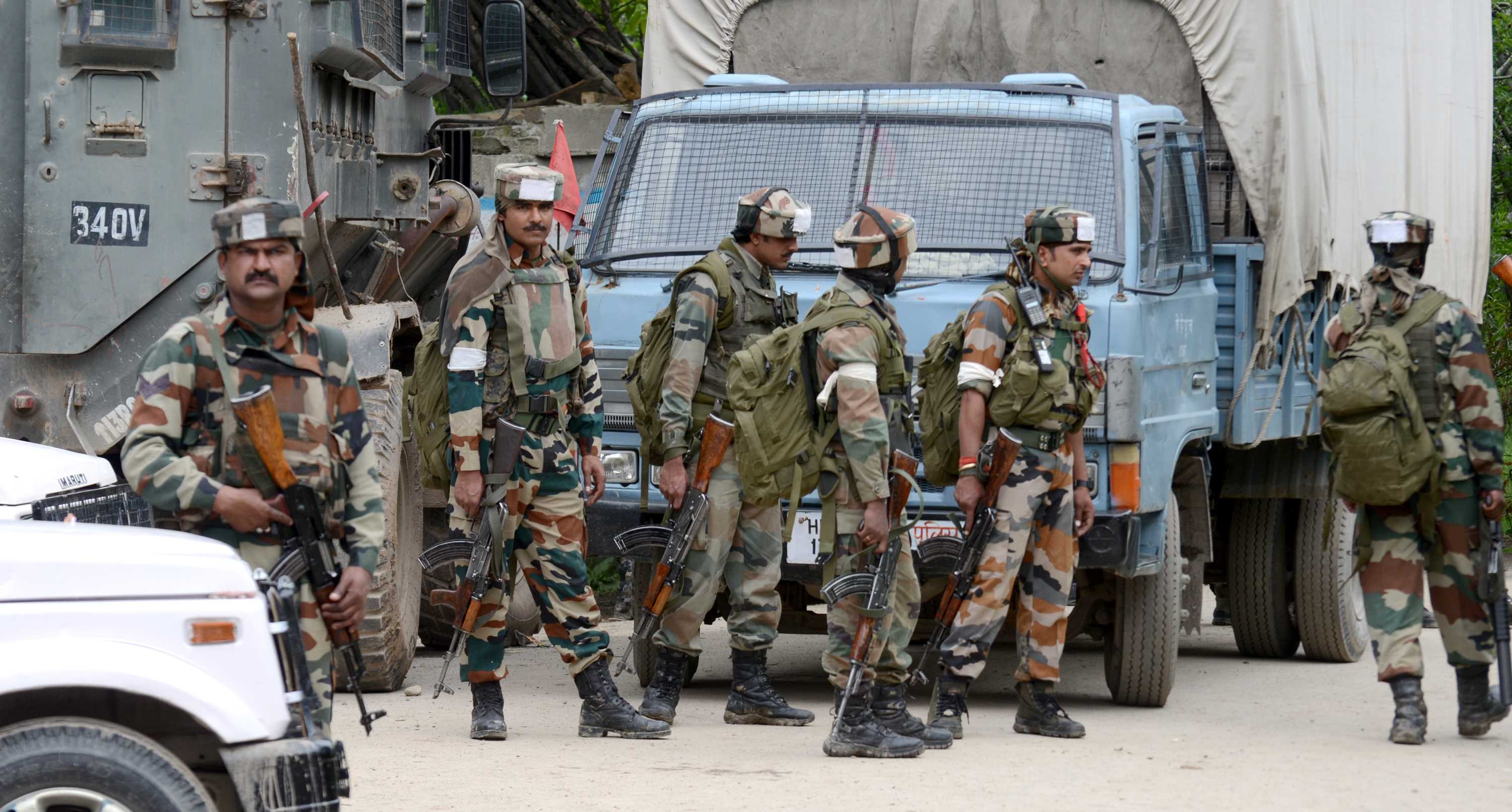 Militants attack Army patrol in Shopian