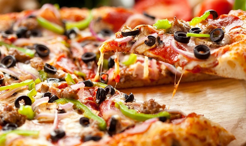 Here’s why pizza is your best friend while drinking!