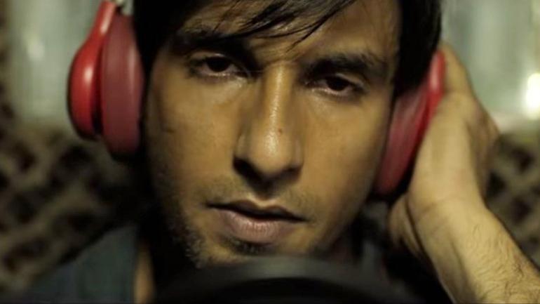 ‘Gully Boy’ trailer: Ranveer perfectly steps into shoes of rapper
