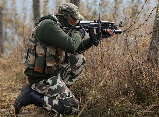 Chhattisgarh: 4 BSF jawan killed, 2 injured in Kanker encounter