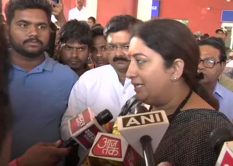 Irani accuses Rahul of insulting and betraying people of Amethi Irani accuses Rahul of insulting and betraying people of Amethi