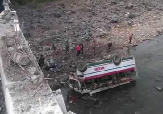Ten dead, 25 injured in Himachal bus accident