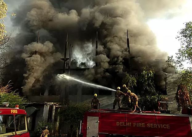 Delhi: Fire breaks out at Shastri Bhawan, 7 fire tenders rushed to spot