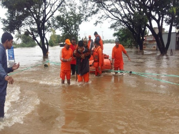 Maharashtra floods: Five teams of NDRF airlifted to Pune