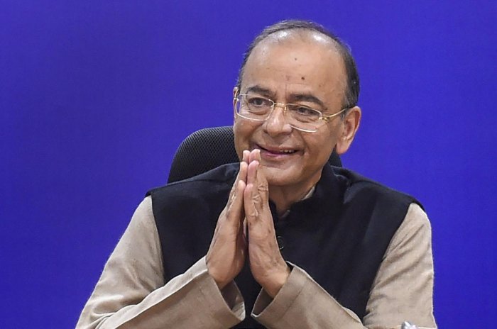 Bollywood mourns demise of Arun Jaitley