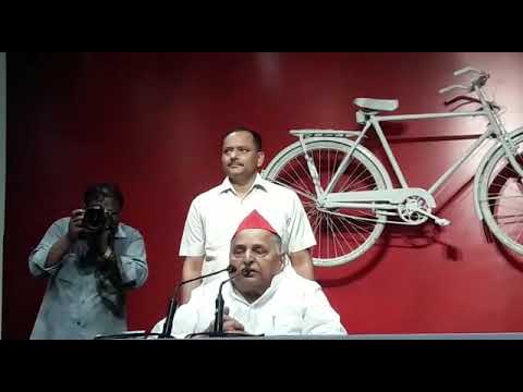 Mulayam defends Azam Khan in land grab cases, accuses BJP of targeting him Mulayam defends Azam Khan in land grab cases, accuses BJP of targeting him