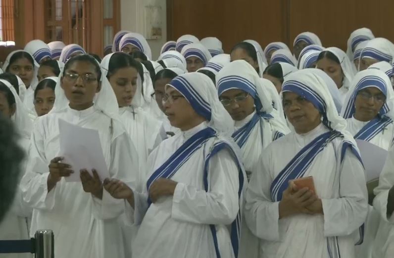 Kolkata: Prayers offered in memory of Mother Teresa on her 22nd death anniversary
