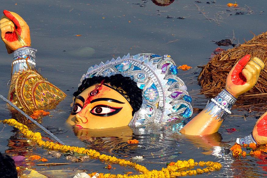Maharashtra: Four feared drowned during Durga idol immersion