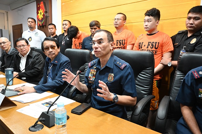 Philippine police arrest over 500 mostly Chinese workers