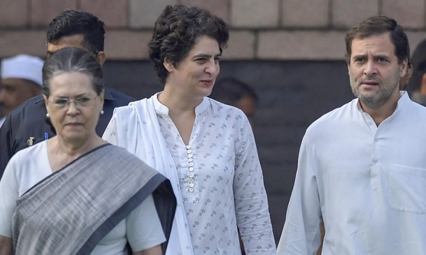 CRPF takes over security of Gandhis CRPF takes over security of Gandhis