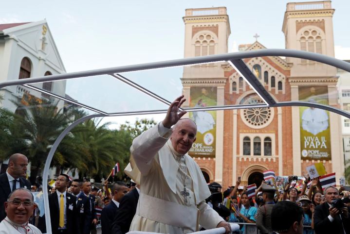 Pope urges Thais not to see Christianity as ‘foreign’