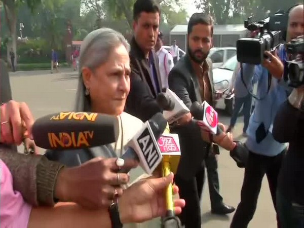 “Der aaye durust aaye”, says Jaya Bachchan on Telangana police encounter