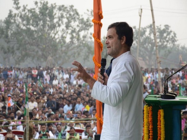 PM Modi wants a ‘scared’ India, weak people: Rahul Gandhi PM Modi wants a ‘scared’ India, weak people: Rahul Gandhi