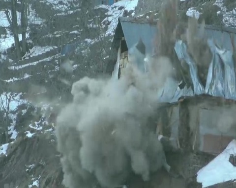 J&K: Army neutralizes live mortar shell fired by Pakistan in Baramulla