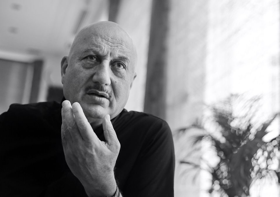BIRTHDAY SPECIAL: Anupam Kher turns 65, celebrates it with Hollywood actor Robert De Niro