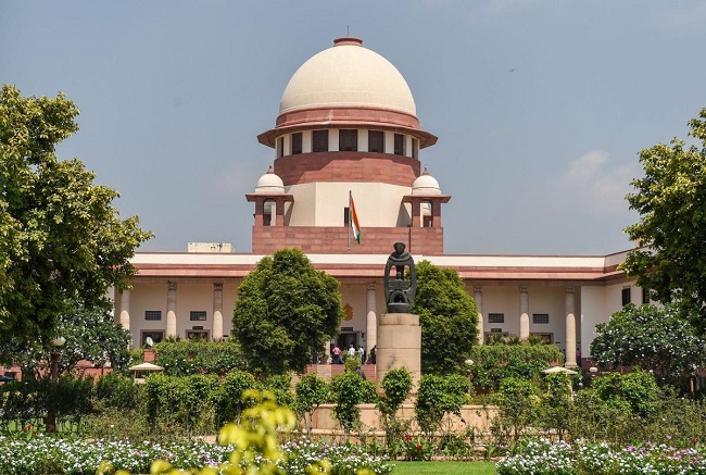 SC Decision: SC orders setting up of panel headed by MHA secy to consider pleas seeking 4G in J-K