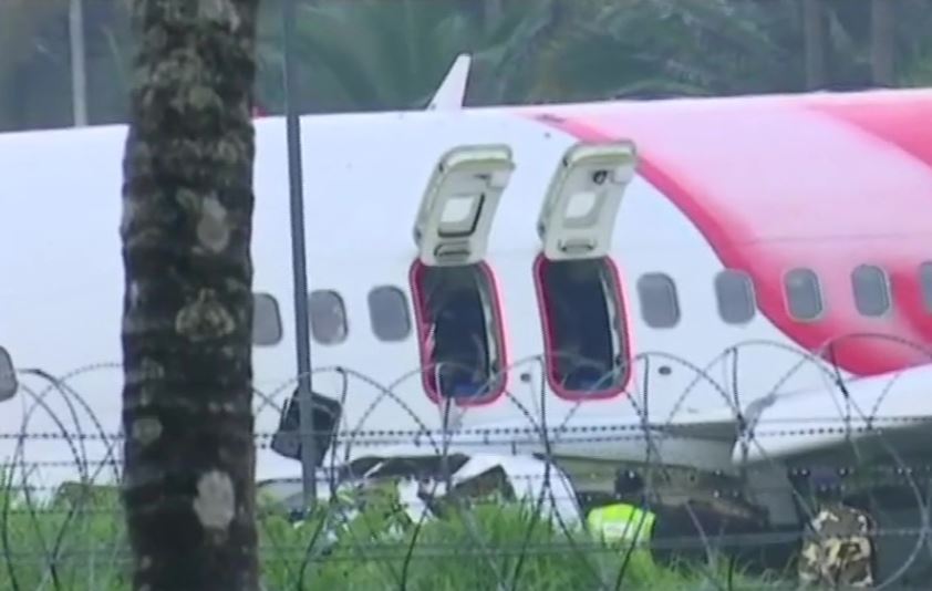 Kerala plane crash: Death toll in Kerala plane crash rises to 21 and 127 people are at hospitals Kerala plane crash: Death toll in Kerala plane crash rises to 21 and 127 people are at hospitals