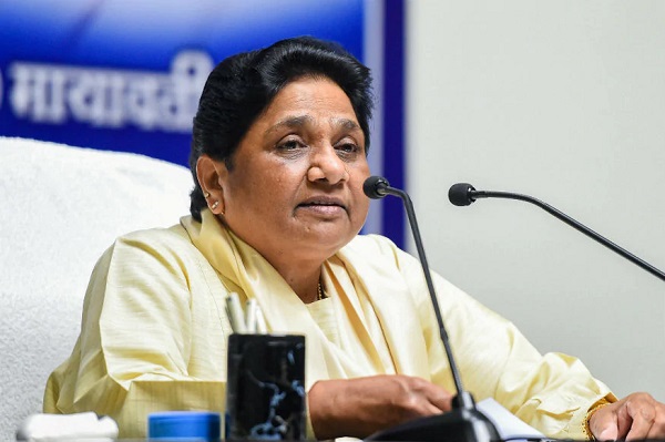 Uttar Pradesh: Mayawati expresses concern over shortage, black marketing of urea Uttar Pradesh: Mayawati expresses concern over shortage, black marketing of urea