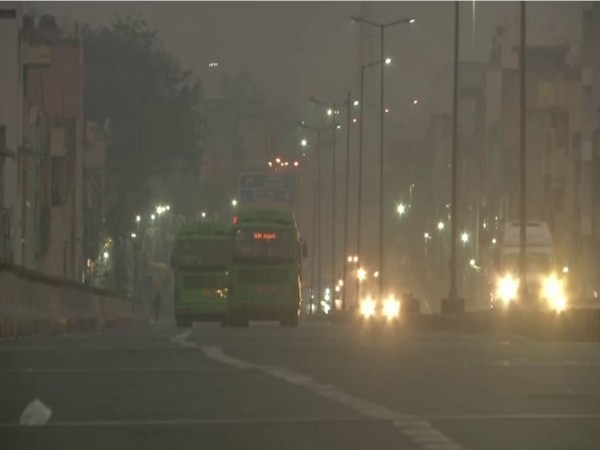 Delhi’s air quality remains in ‘severe category’ Delhi’s air quality remains in ‘severe category’