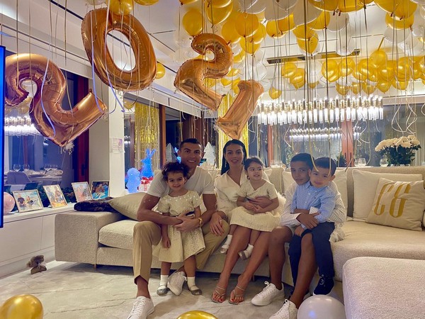 Let’s turn 2021 into a turning point: Ronaldo greets fans on New Year