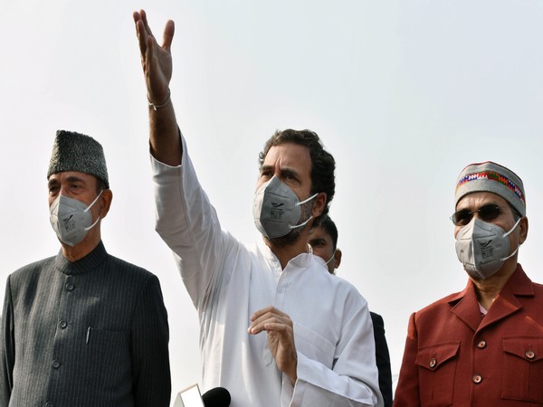 Rahul Gandhi asks PM Modi to support farmers