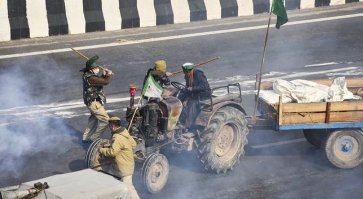 Tractor Rally: Internet services snapped in some parts of Delhi-NCR, Several additional metro stations closed due to farmers’ protest
