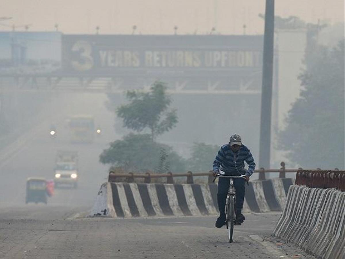 Environment: Delhi’s air quality ‘very poor’, AQI at 303