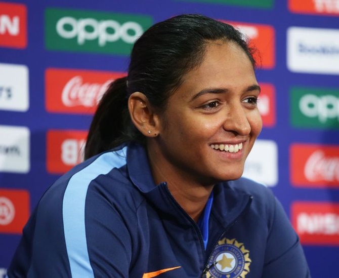 Harmanpreet Kaur tests positive for COVID-19
