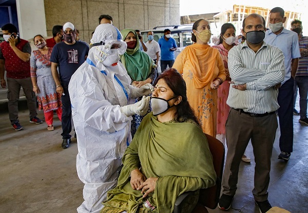 COVID-19 News in India: India records highest single-day spike with over 4 lakh new COVID cases