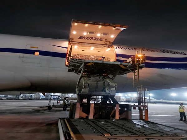 US announces departure of additional emergency supplies to India amid COVID-19 surge