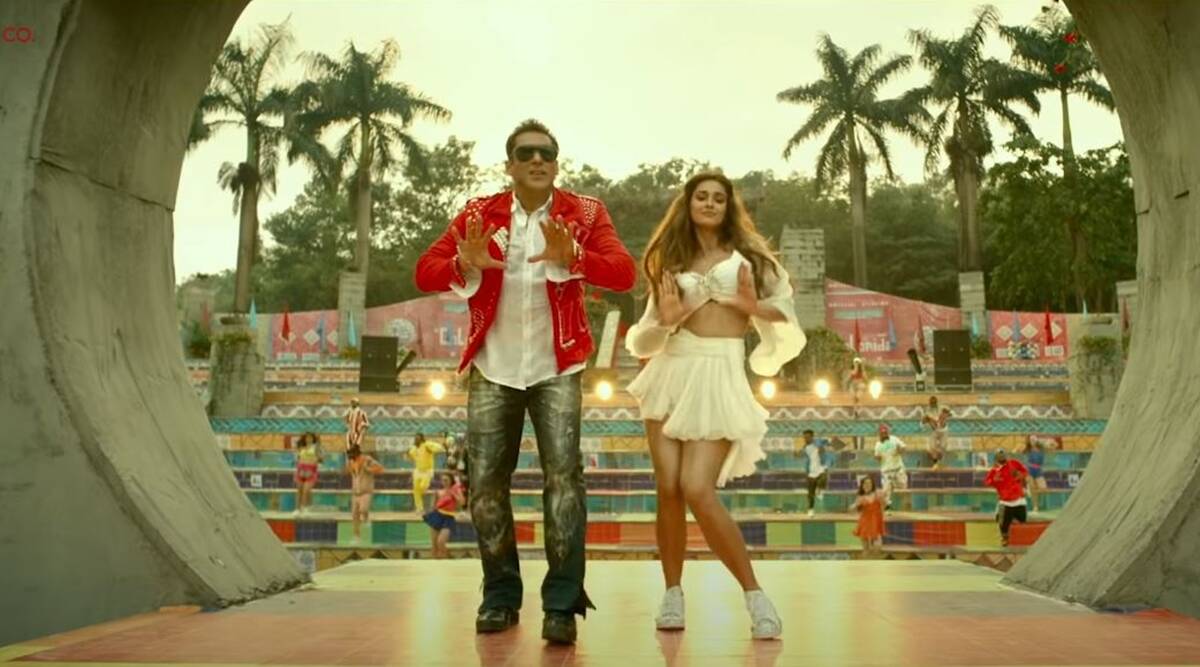 Salman Khan romances Disha Patani in new song from ‘Radhe’ titled ‘Zoom Zoom’ Salman Khan romances Disha Patani in new song from ‘Radhe’ titled ‘Zoom Zoom’