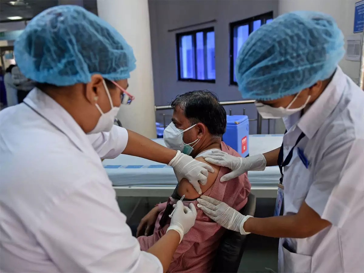 21 COVID vaccination centres to remain shut in south Delhi today following shortage of vaccines