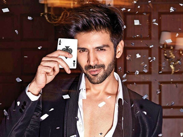 Bollywood: Kartik Aaryan gives glimpse of his dubbing session for ‘Dhamaka’ trailer