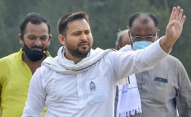 Bihar ministers involved in liquor trade, alleges Tejashwi Yadav