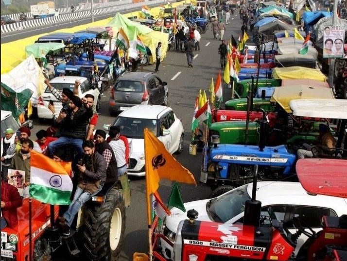 Farmers continue to vacate Delhi borders after suspension of agitation against agri laws