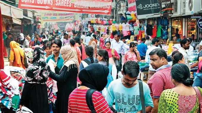 Delhi: North East District authorities shut two markets for violating COVID-19 norms
