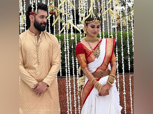 Mouni Roy ties knot with Suraj Nambiar