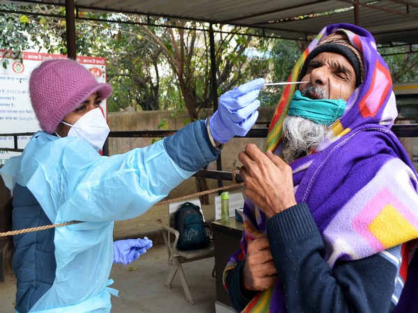 India logs 2,51,209 new COVID-19 cases, daily positivity rate drops to 15.88 pc