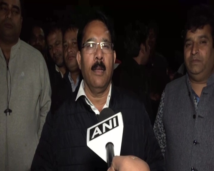 UP polls: SP candidate ditches binoculars, continues vigil overnight closer to EVM strongroom