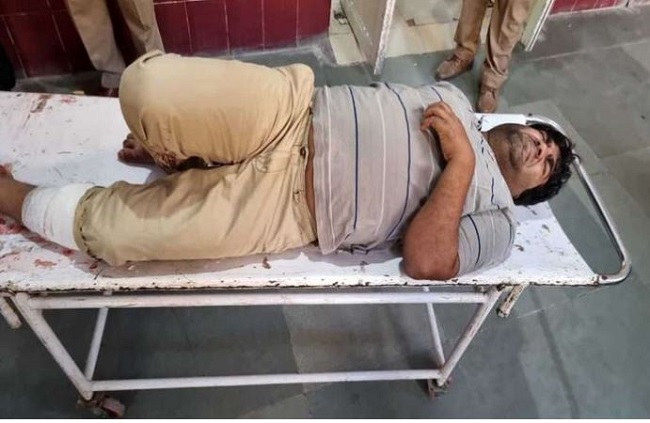 UP: Wanted Mining Mafia, Who Escaped To Uttarakhand, Arrested In Moradabad After Encounter UP: Wanted Mining Mafia, Who Escaped To Uttarakhand, Arrested In Moradabad After Encounter