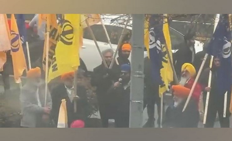 Khalistan supporters threaten Indian embassy in US
