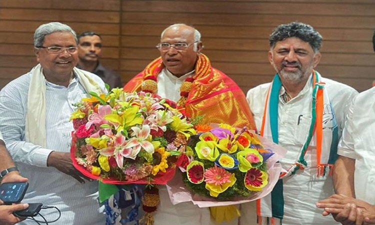 Karnataka CM: Central observers to return to Delhi today, present report before Congress president Kharge