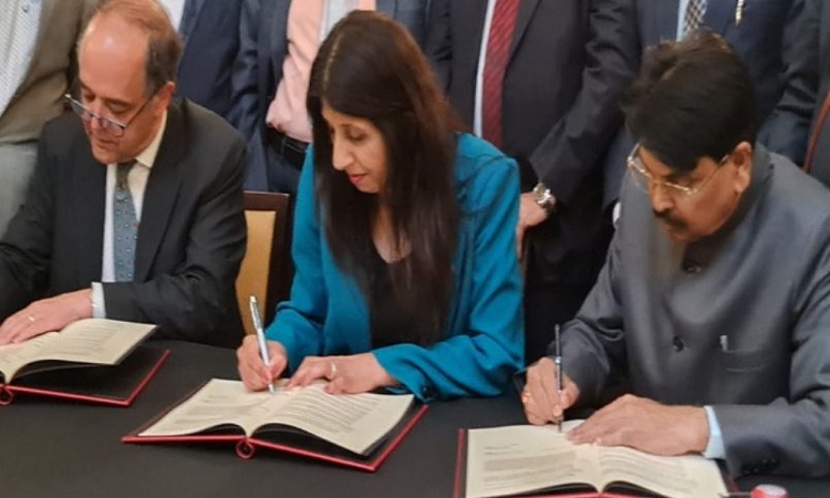 Bar Councils of India, England sign MoU for exchange programme for advocates, law students