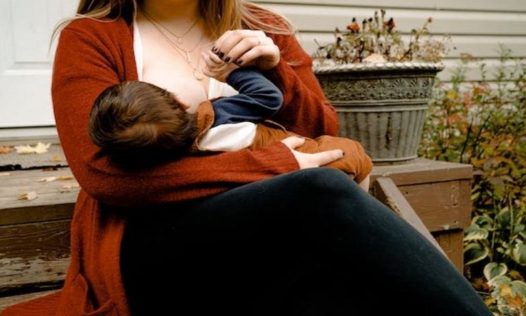 Breastfeeding children for longer period leads to better results in their school: Study