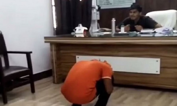 Uttar Pradesh: Mirganj SDM ‘compels’ complainant to become ‘Murga’; Removed after video goes viral