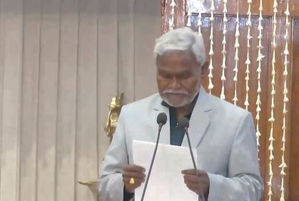 JMM”s Champai Soren takes oath as chief minister of Jharkhand